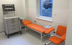 Wózek anestezjologiczny AVALO oraz wyposażenie gabinetu